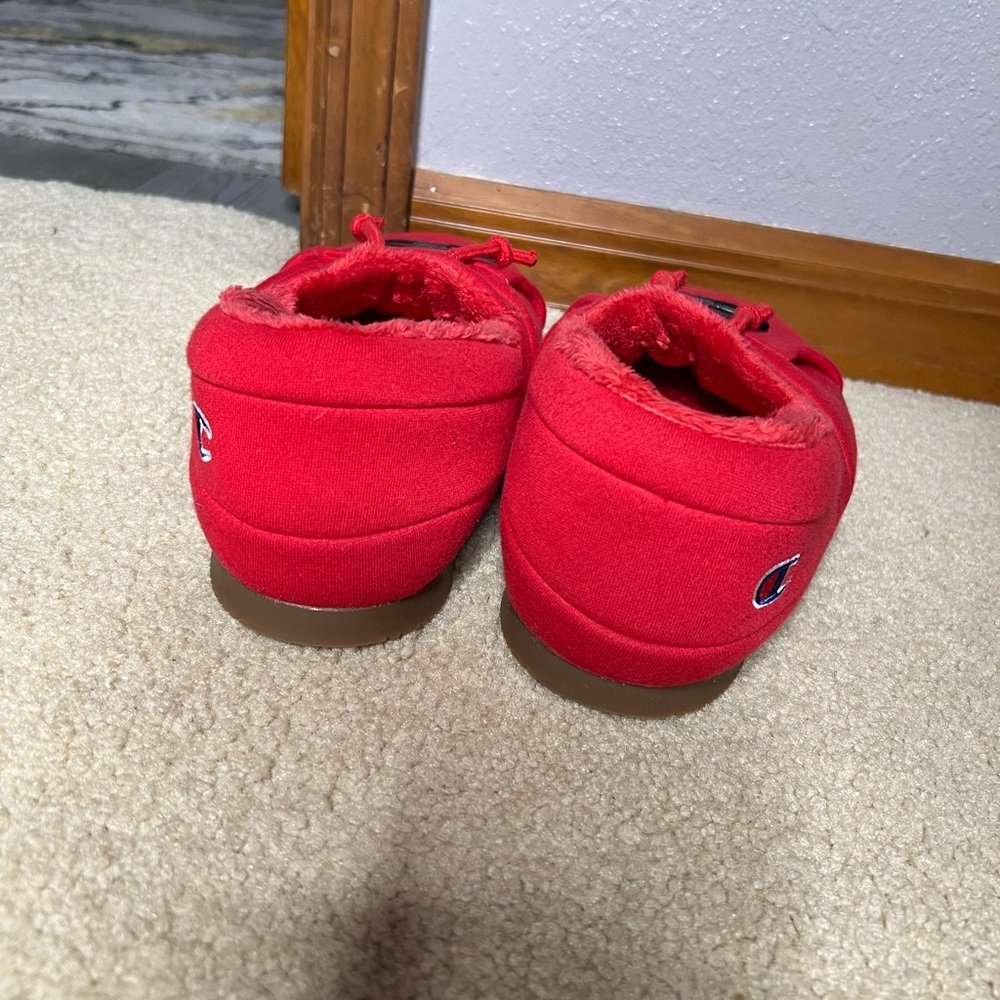 Champion Red Fleece-Lined Slippers - Picture 3 of 7